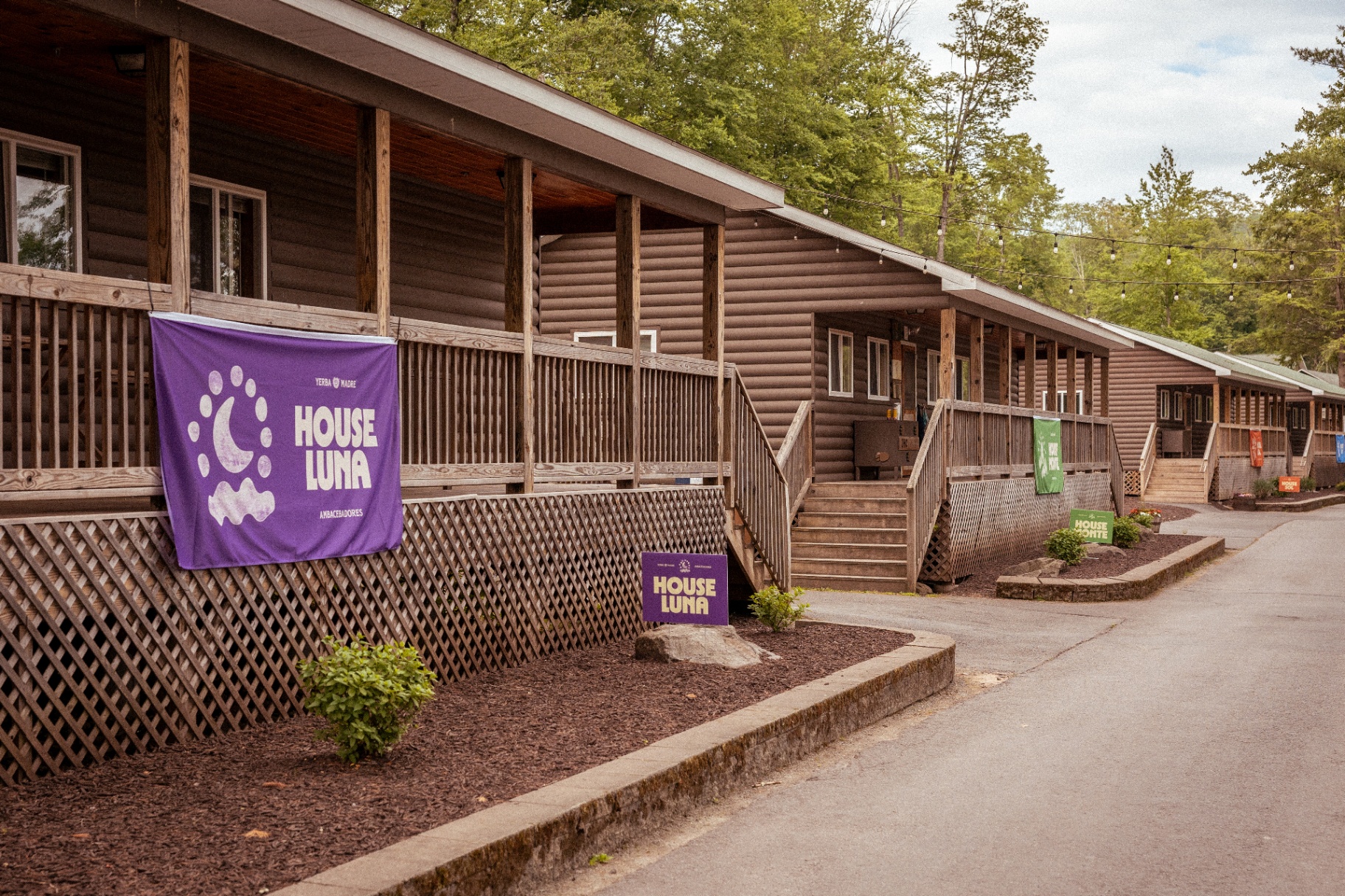 Cabin Banners